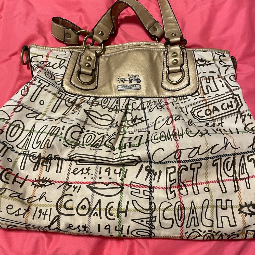 Coach medium size purse